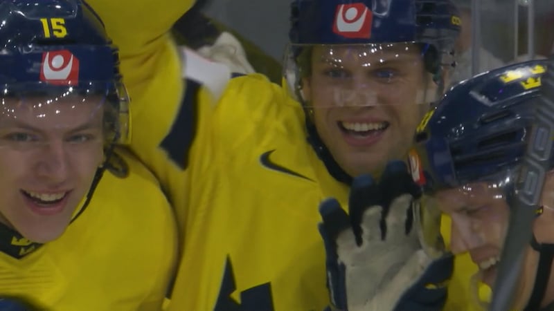 Larsson scores to cut Canada's lead in half