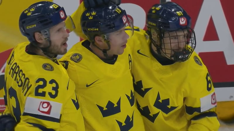 Raymond's PP marker ties it up for Sweden