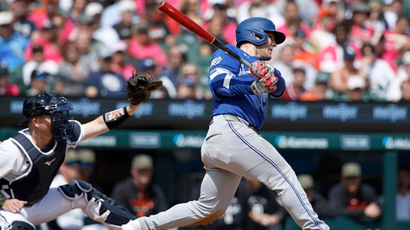 MLB: Blue Jays 2, Tigers 1 (10)