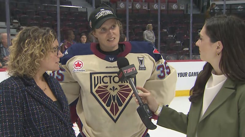 Desbiens: Poulin is the MVP because 'she brings the best out of everybody around her'