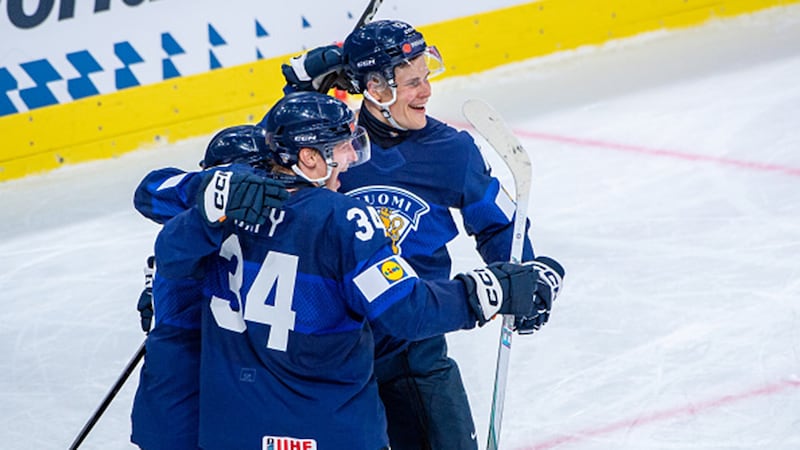 WHC: Austria 2, Finland 5