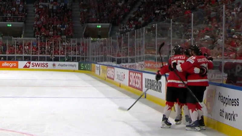 Holloway fires one past Annunen to give Canada the lead