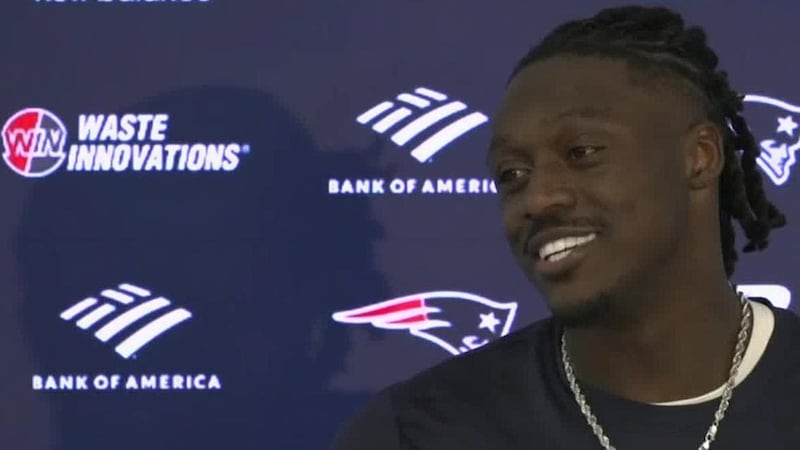 A.J. Brown trying to take in everything as a Patriot