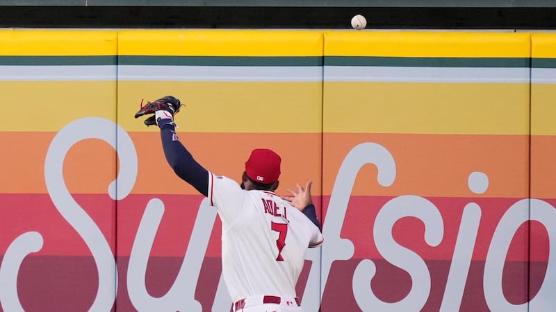 Must See: Rumfield hits a bizarre HR off Jo Adell's head