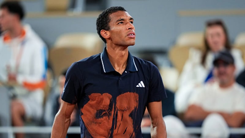 Did pressure of open Roland-Garros draw get to Auger-Aliassime?