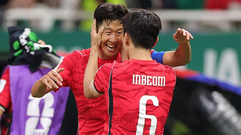 Must See: Hwang brings Korea level with cheeky finish