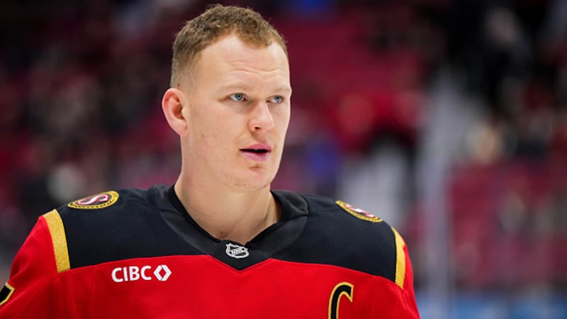 Hayes on Tkachuk trade: 'You didn't have to capitulate to this guy'