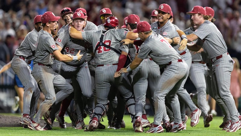 Oklahoma celebrates first Men's College World Series title since 1994