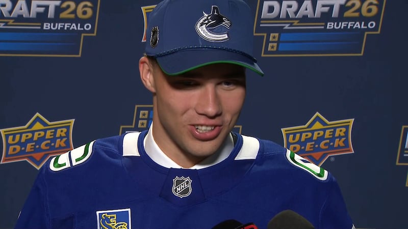 'Canadian teams are the most special': Novotny eager to talk to Hronek about Canucks
