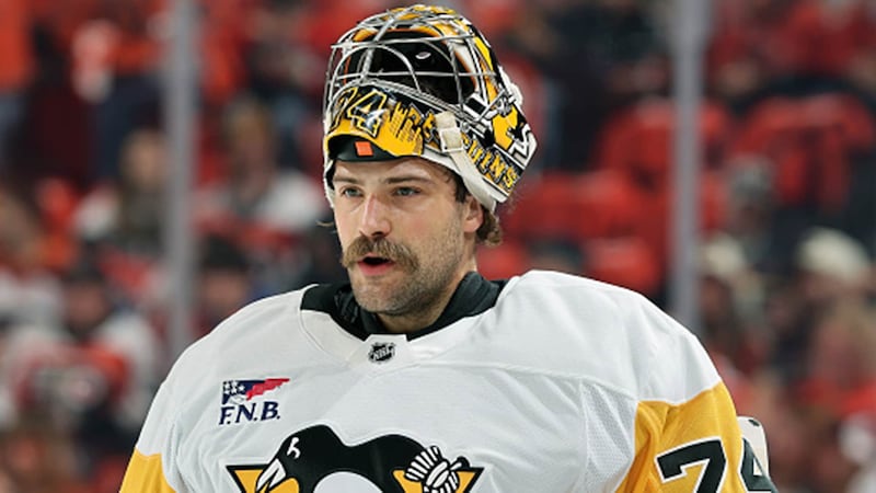 Does Skinner signing impact Hellebuyck's future in Winnipeg?