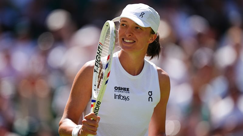 Swiatek dispatches Pliskova in straight sets to reach third round at Wimbledon