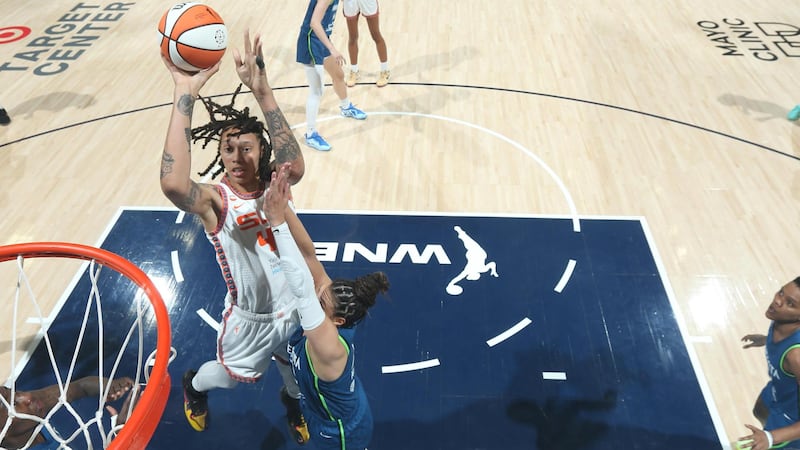 Must See: Brittney Griner drops 29 pts in Sun's win over the Lynx