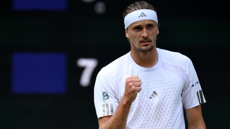 Alexander Zverev takes first set in a tiebreak vs. Arthur Fery