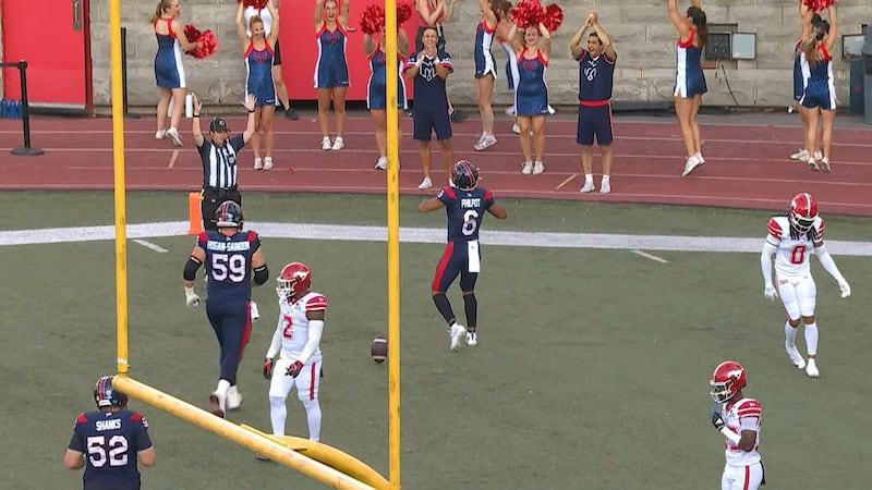 Must See: Philpot makes TD catch on trick play pass by Snead