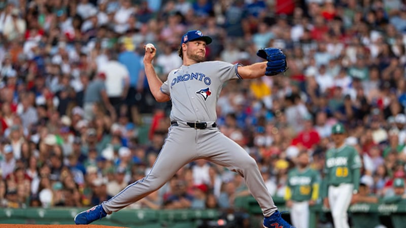 What factored into the Blue Jays letting the game slip away in favour of the Red Sox?