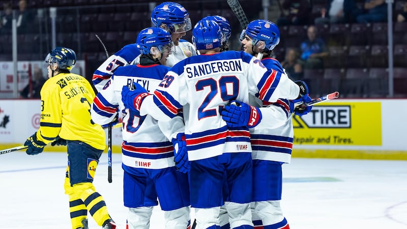 World Junior Summer Showcase: Sweden 1, United States (Blue) 6