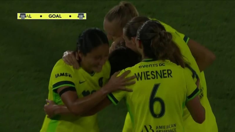 Trinity Rodman and Sofia Cantore combine for a brilliant Spirit goal