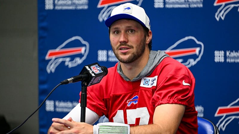 Josh Allen aims to keep things simple with new Bills receiver DJ Moore