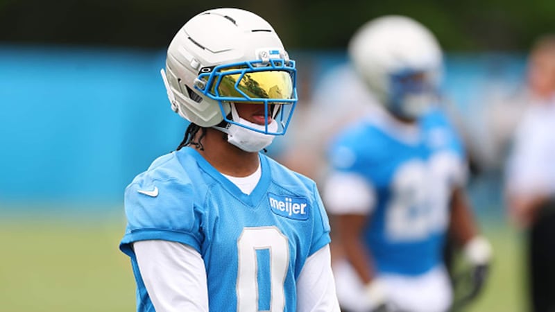 Campbell 'not sweating' Gibbs' contract hold-in: 'My job is to coach who's out there'