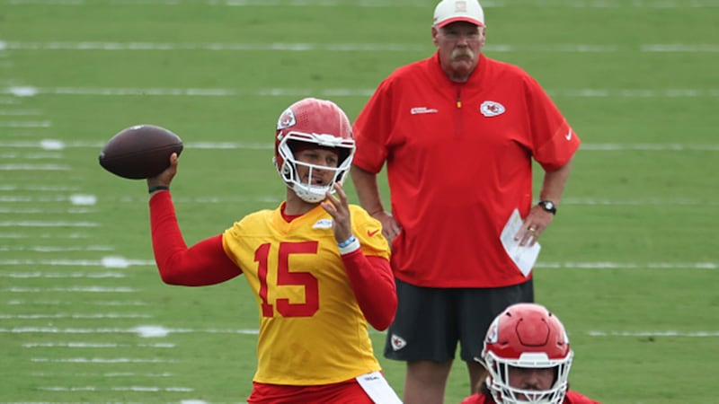 Chiefs' QB Mahomes full participant in camp drills