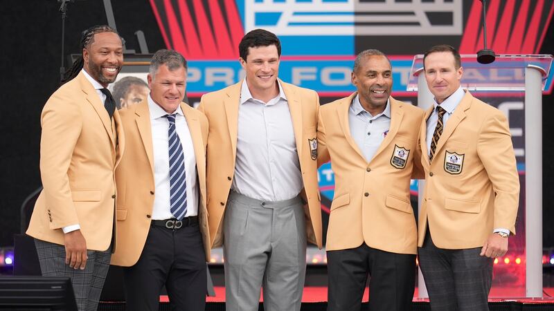 Brees, Fitzgerald, Kuechly, Vinatieri and Craig enshrined in Pro Football Hall of Fame