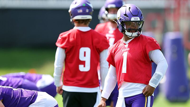 Report: Vikings name Murray starting QB ahead of McCarthy