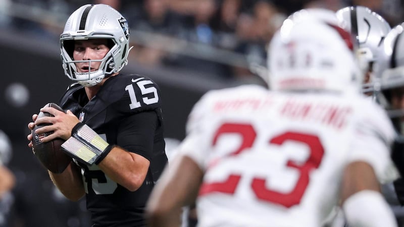 Fernando Mendoza lasers his first TD pass of the preseason