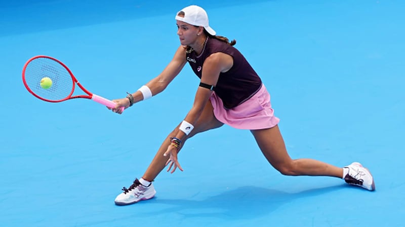 Arango eliminates Venus Williams in straight sets to advance at Cincinnati Open