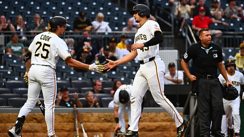 MLB: Red Sox 3, Pirates 8