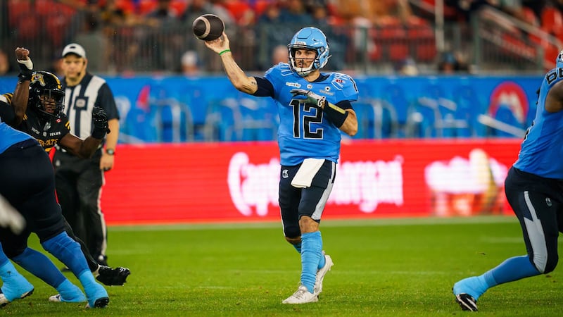 Kelly weathers the storm, flashes offensive prowess against Tiger-Cats