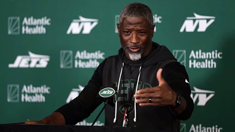 Glenn excited about the direction Jets are heading; targeting Week 1 return for Hall, Sadiq