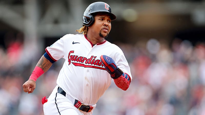 MLB: Royals 1, Guardians 11