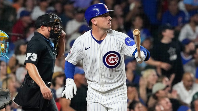 Alex Bregman clubs trio of dingers in Cubs' 9-HR night