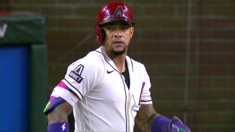 Ketel Marte hears it from crowd in return to Diamondbacks