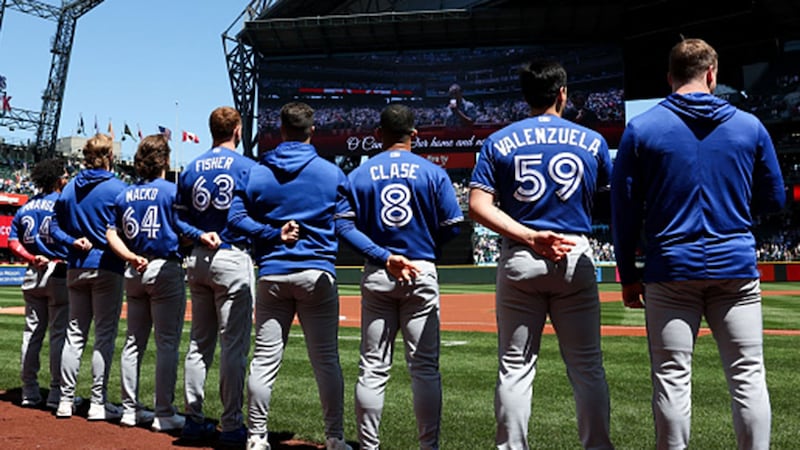 Jays visit Royals as the hunt for the final wildcard spot continues