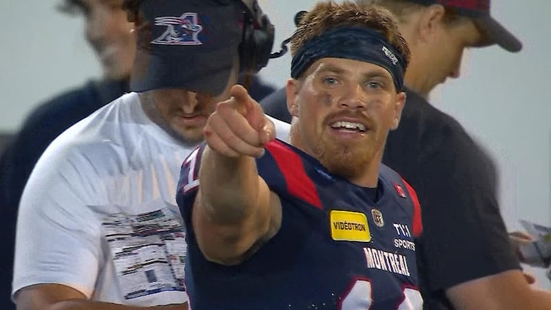 Beverette jumps the route for a beautiful pick-six