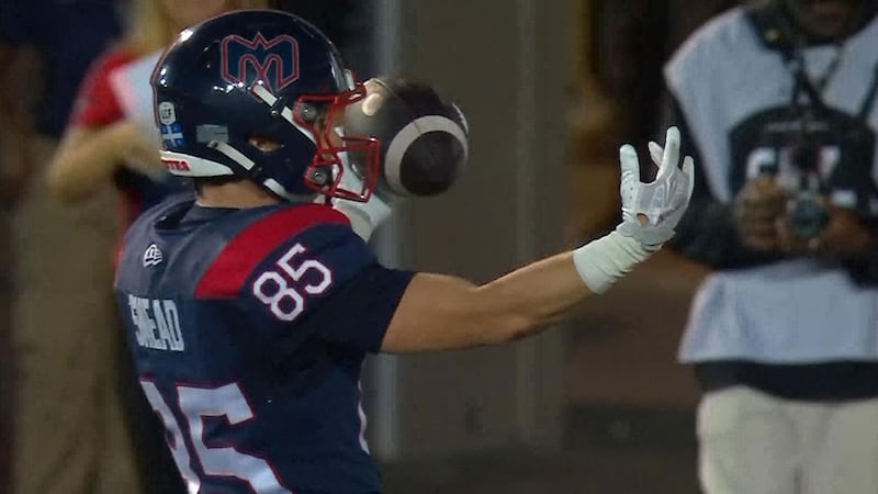 'Is there anything he can't do?' - Snead takes it to the house for six more