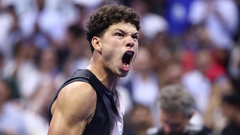 Shelton upsets Alcaraz, reaches semis with epic record-breaking win at US Open