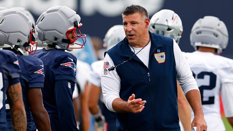 How will Patriots players interact with Vrabel after offseason scandal?