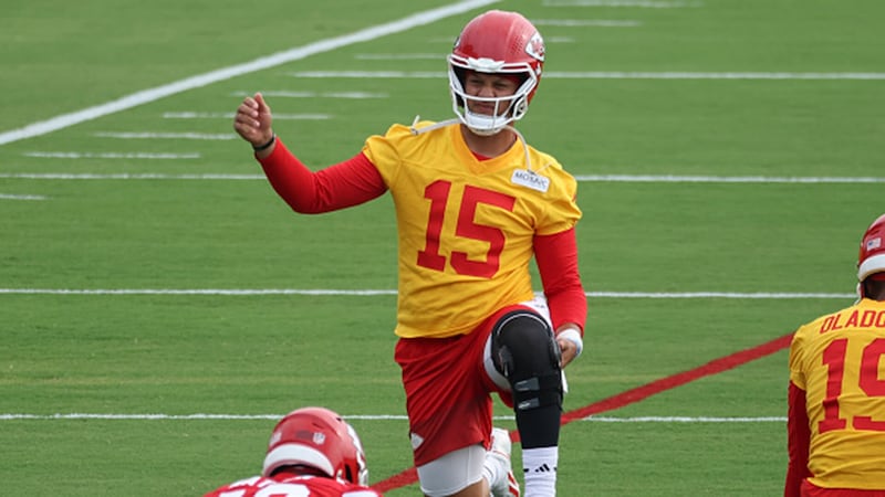 Lalji details Mahomes' miraculous 274-day recovery that has him ready for the season