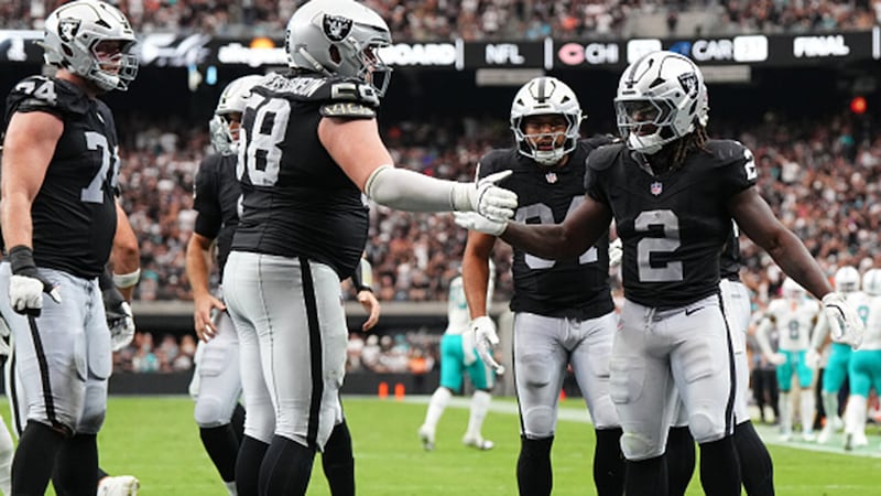 NFL: Dolphins 13, Raiders 27