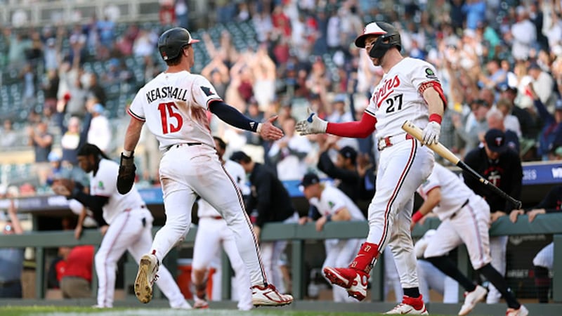 MLB: Yankees 4, Twins 5 (13)