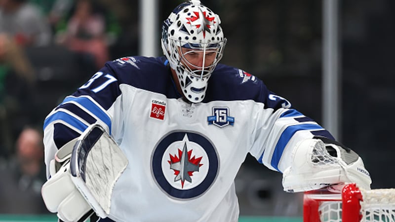 Jets suspend Hellebuyck for failing to report to training camp