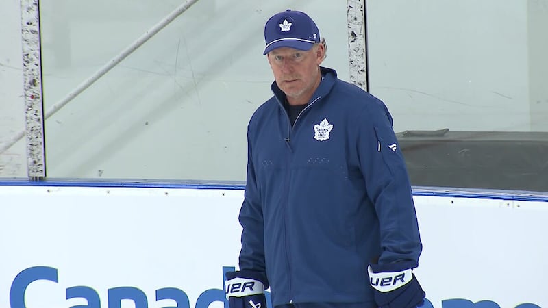 'It's pretty crazy': Nylander shocked to see Alfredsson switch sides in Battle of Ontario