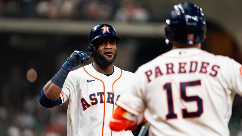 Yordan Alvarez crushes his 40th HR of the season