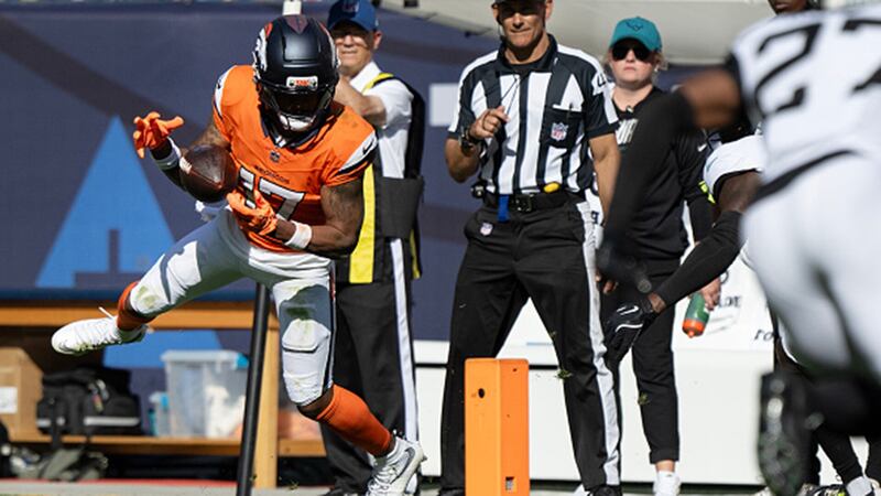 Willson: It must have been a 'sigh of relief' for Broncos fans to see Waddle get used