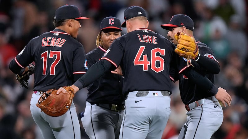 MLB: Guardians 3, Red Sox 2