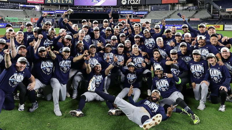 Rays celebrate clinching AL East after win over Yankees