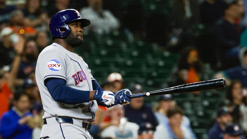 Yordan Alvarez ties AL lead with his 41st HR of season