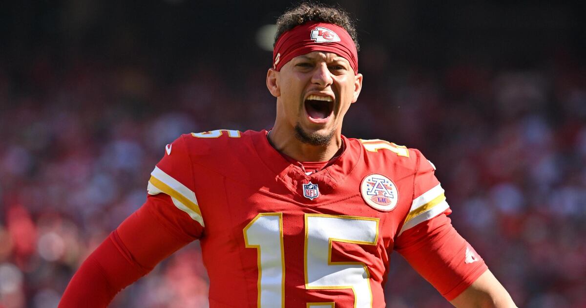 Must See: Patrick Mahomes dazzles with 4-TD game vs. Ravens